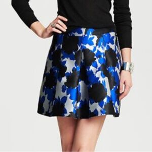 Floral jacquard skirt